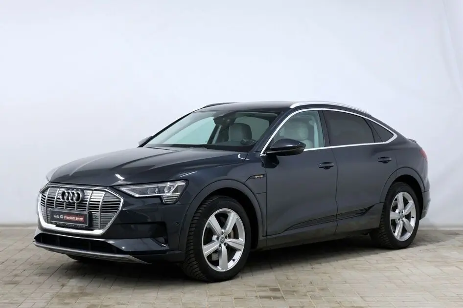 Audi e-tron, 158 kW, electric, automatic, four-wheel drive