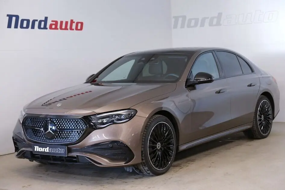 Mercedes-Benz E 300, 2.0, 150 kW, plug-in hybrid, automatic, four-wheel drive