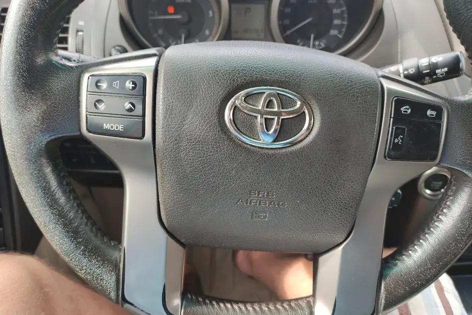 Toyota Land Cruiser, 3.0, 140 kW, дизель, автомат, полный привод