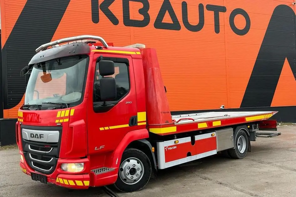 DAF LF 210 4x2, 157 kW, diesel, manual
