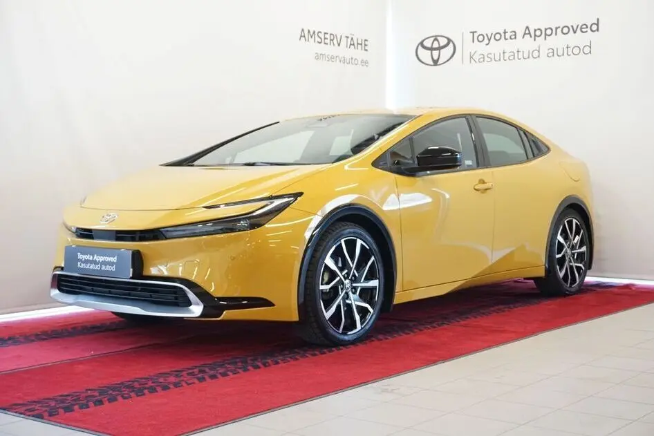 Toyota Prius, 2.0, 111 kW, подключаемый гибрид, автомат, передний привод
