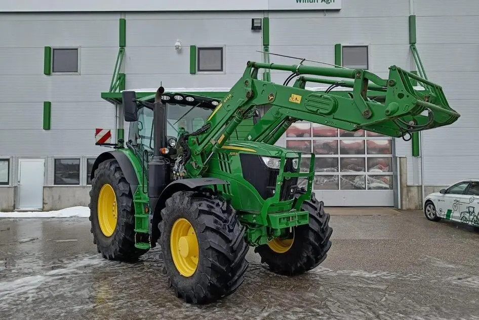 John Deere 6215R, 188 kW, diisel, automaat
