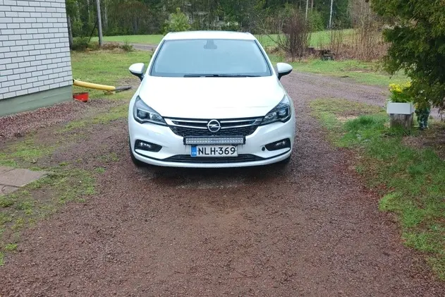Opel Astra, 1.0, 77 kW, бензин, механическая, передний привод