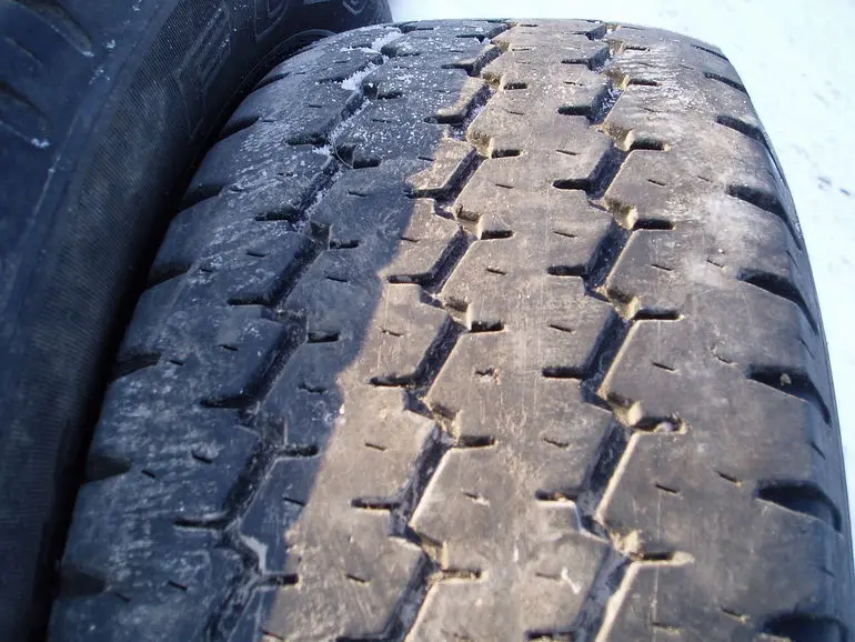 Rehv 225/70R15