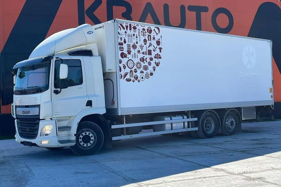 DAF CF 370 6x2, 271 kW, diesel, automatic