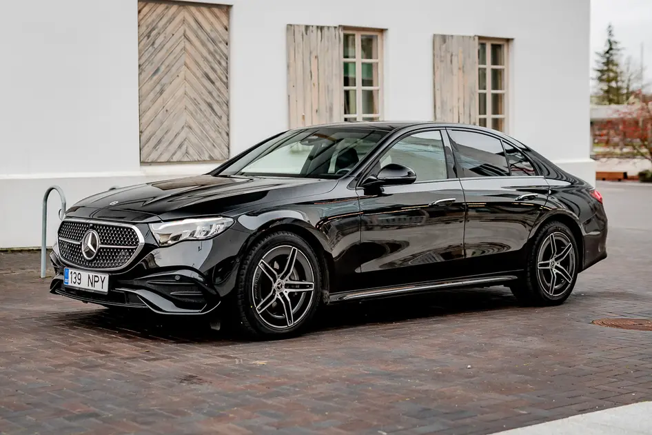 Mercedes-Benz E 200, 2.0, 150 kW, hybrid, automatic, rear-wheel drive