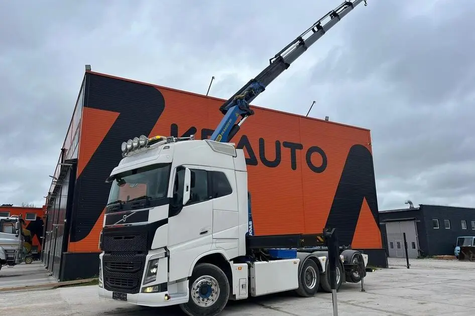 Volvo FH 16 750 8x4*4, 551 kW, diisel, automaat