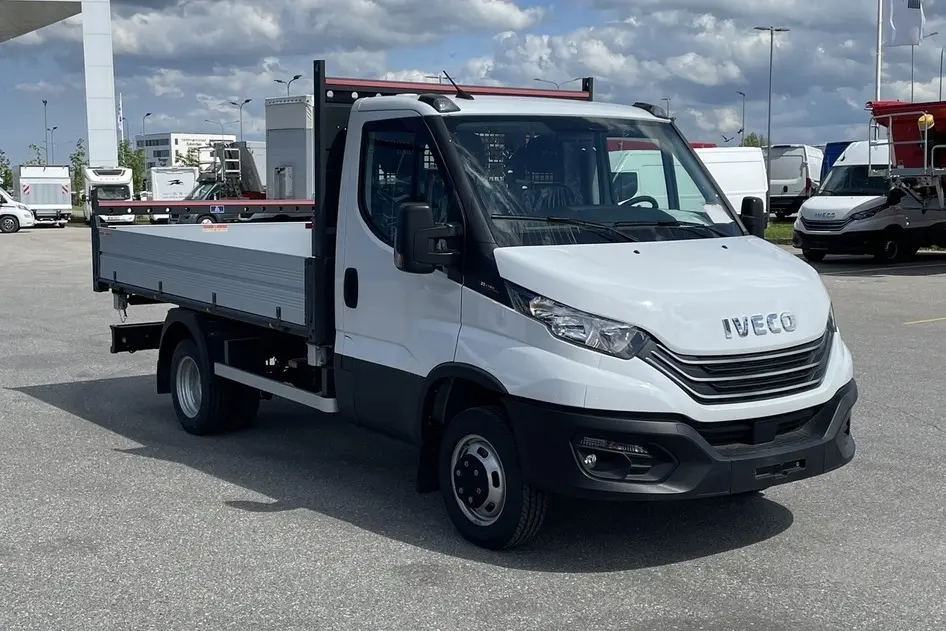 Iveco Daily, 3.0, 118 kW, дизель, механическая, задний привод
